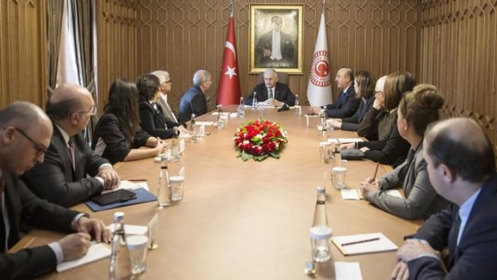 Başbakan Yıldırım, Libya'da kaçırılan 3 Türk'ün yakınlarını kabul etti