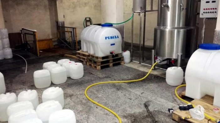 Ankara'da sahte içki üretiminde kullanılan 2 ton etil alkol ele geçirildi