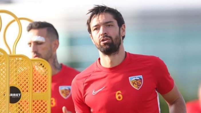 Kayserispor Poulain ile yollarını ayırdı