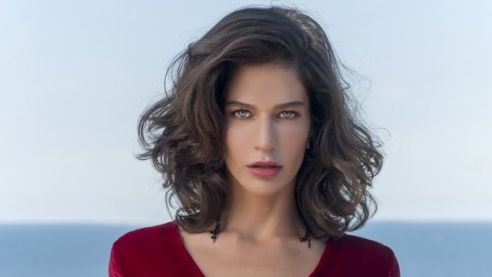 Berrak Tüzünataç’tan çıplaklık itirafı