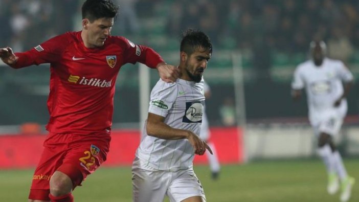 Akhisarspor yarı final peşinde