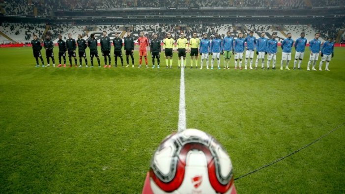 Beşiktaşlı taraftardan futbolculara tepki