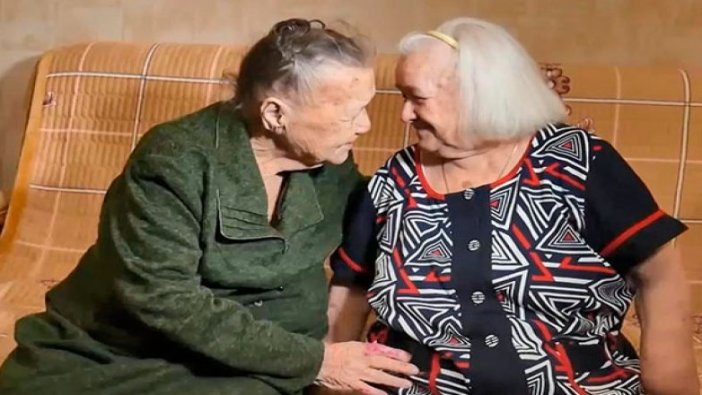 Savaşın ayırdığı kız kardeşler 78 yıl sonra buluştu