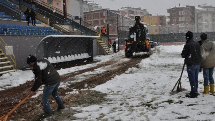 Trabzon'da futbola kar engeli