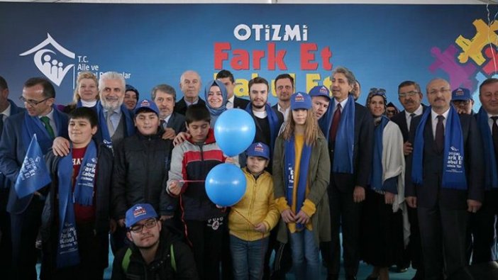 'Otizmi baş edilmez olarak görmeyeceğiz'