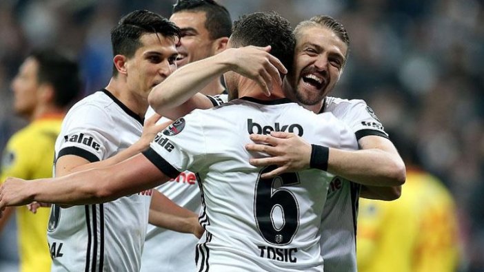 Beşiktaşlılar Vodafone Park'ta gole doyuyor