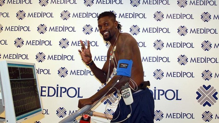 Emmanuel Adebayor Medipol Başakşehir'de