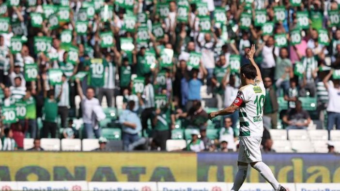 Bursaspor'dan kaptanını duygulandıran veda