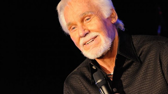 Dünyaca ünlü sanatçı Kenny Rogers yaşamını yitirdi!