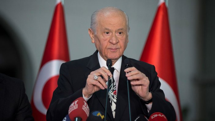 Devlet Bahçeli'den belediyelerin ücretsiz ekmek dağıtımına tepki