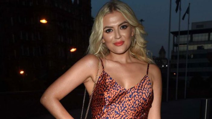 Lucy Fallon rol bulamayınca kıyafetlerini satıyor