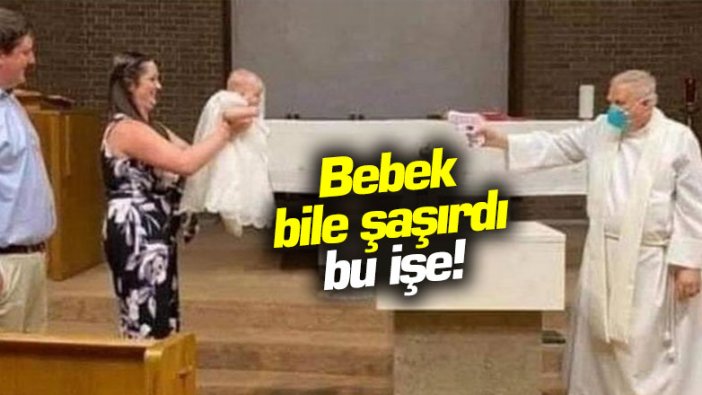 Rahipten su tabancasıyla vaftiz: Bebek bile şaşırdı bu işe