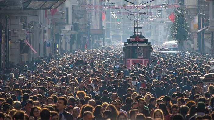 1 Haziran'da normalleşme başladı, uzmanlardan uyarı geldi: O tarihe dikkat!