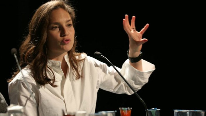 Nevşin Mengü'den Erdoğan'ın fotoğraflarına olay yorum