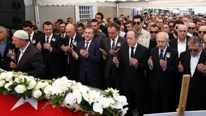 Şarık Tara son yolculuğuna uğurlandı