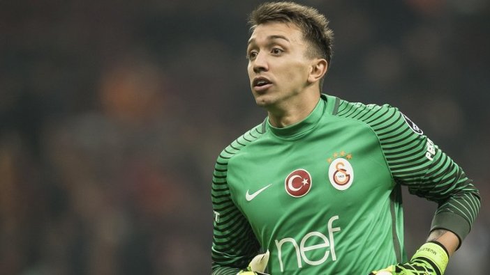 Bu da oldu... Galatasaraylı taraftar oğlunun ismini Muslera koydu