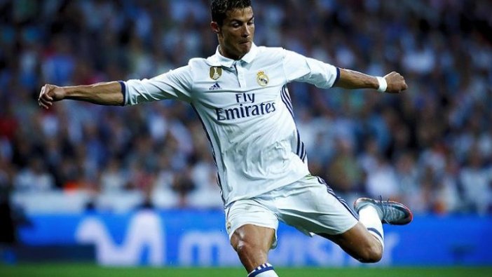 Ronaldo Real Madrid'de iz bıraktı