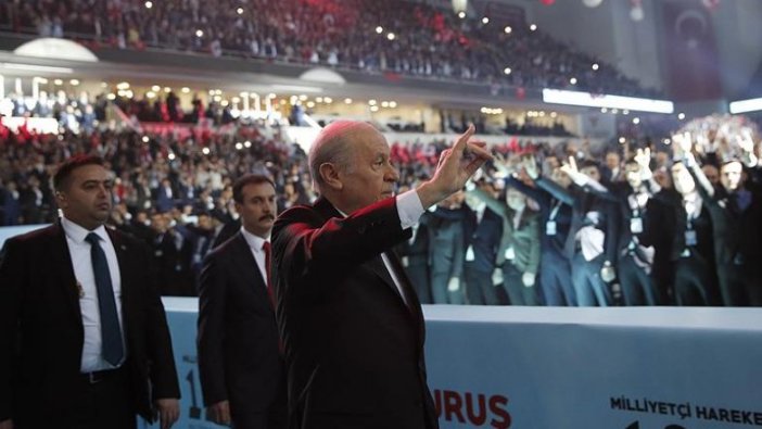 Ankara kulisleri bu iddiayla çalkalanıyor... Devlet Bahçeli genel başkanlığı bırakıyor mu?