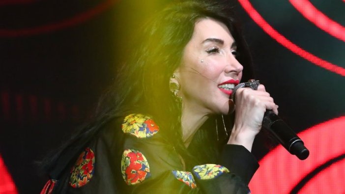 Hande Yener çiftlikte yaşayacak