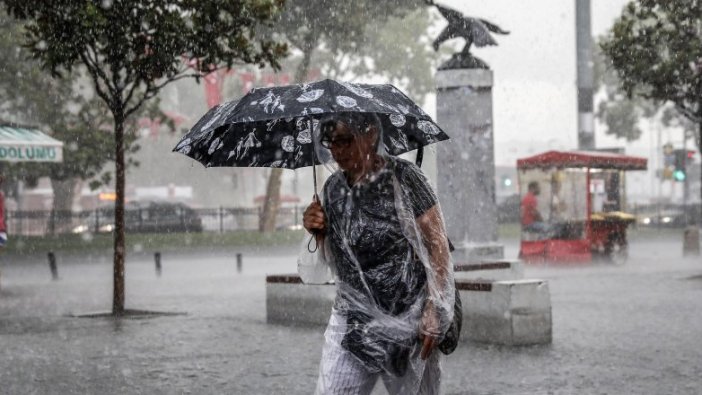 Bu bölgelerde yaşayanlar dikkat: 3 bölgede 12 il için sel ve dolu uyarısı!