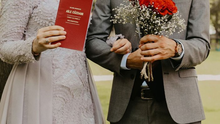 Hijyen kurallarına uymayanlar dikkat! Nikah salonuna boşuna gelmiş olabilirsiniz...