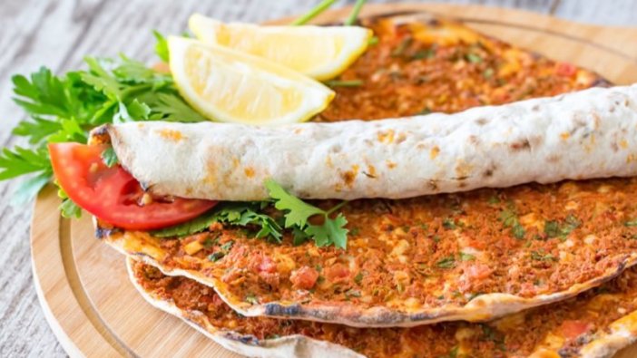 Ünlü iş insanına 2 milyon liralık 'lahmacun' şoku