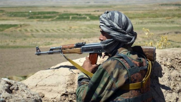 Taliban ile DEAŞ çatıştı: 19 ölü