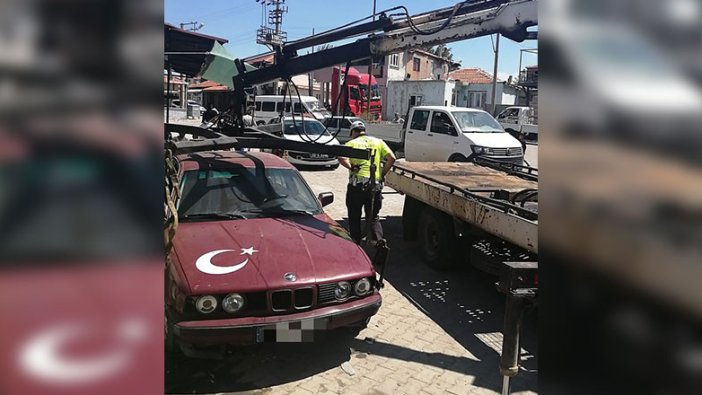 Edirne’de 'trafik terörü'! Hurda araca sahte plaka takıp...