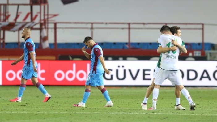 Trabzonspor şampiyonluğa böyle havlu attı