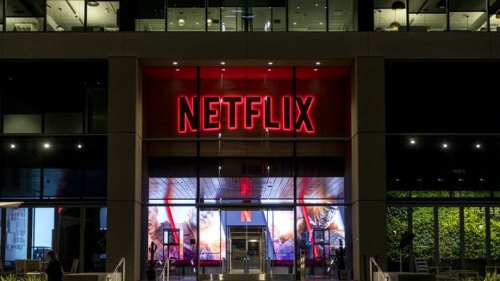 Netflix’in kurucusundan ilginç başarı tavsiyesi: Kitapları ve dersleri bir kenara bırakıp...