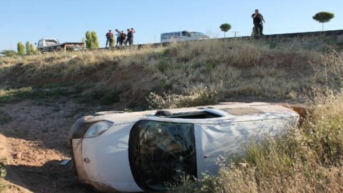 Bayram tatiline giden aile kaza yaptı