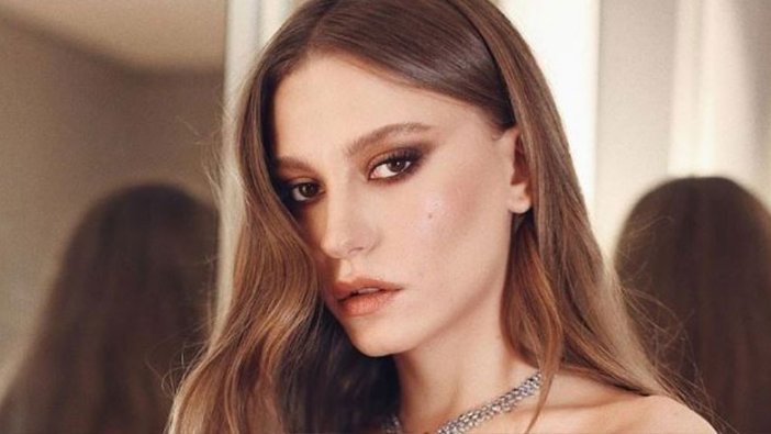 Serenay Sarıkaya su altında verdiği pozlarla nefes kesti