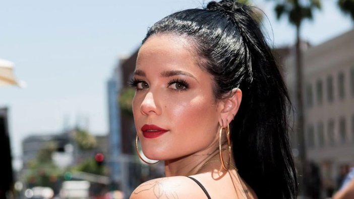 Halsey: Türkçe öğreniyorum, baklava yapıyorum