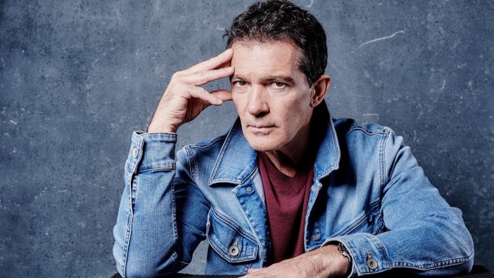 Antonio Banderas'tan korona virüs paylaşımı