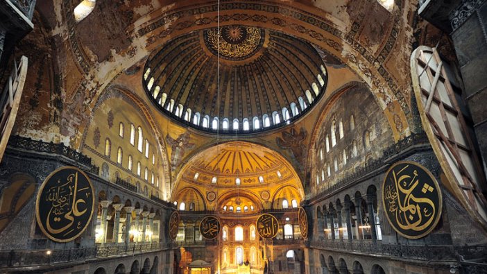 Ayasofya'da kıyafet yasağı... O kişiler içeri giremeyecek