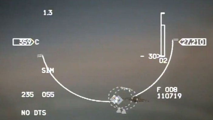 Nefes kesen görüntüler! Yunan F-16'larının Navtex bölgesine girişi böyle engellendi