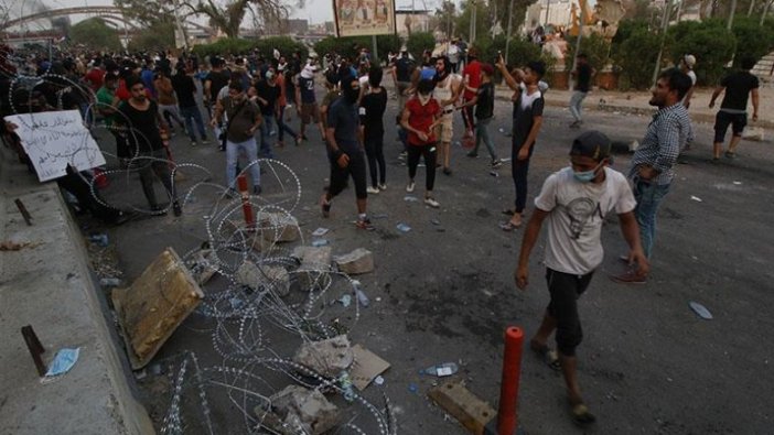 Basra'da sokağa çıkma yasağı