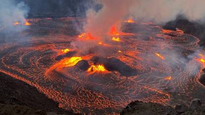 Kilauea Yanardağı yeniden lav püskürttü! Ziyaretçiler uyarıldı