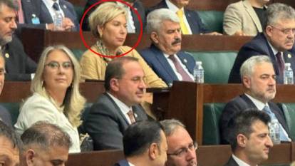 Grup Toplantısında Sürpriz! Ünlü İş İnsanı AKP Sıralarında