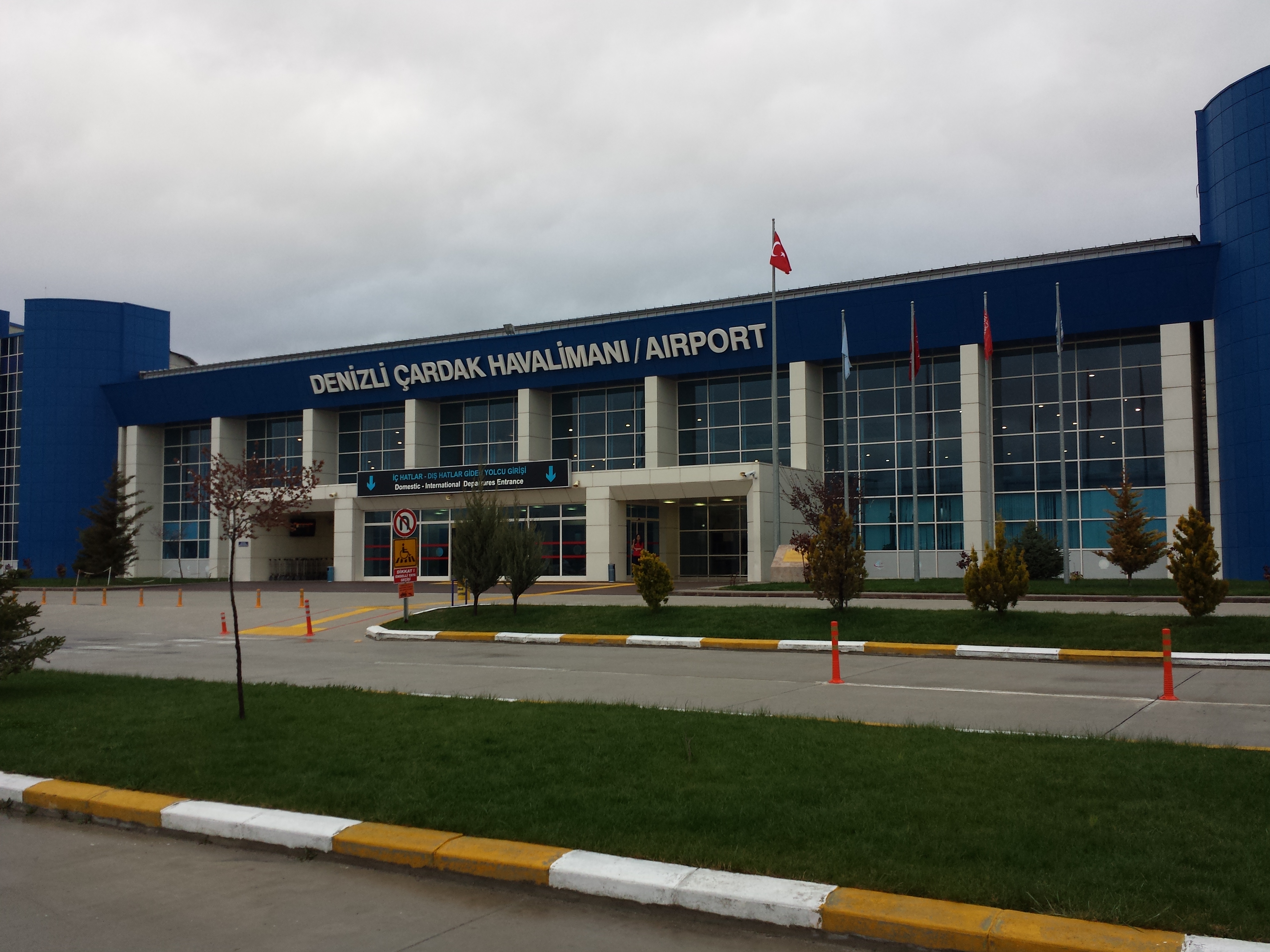 dnz-denizli-cardak-airport-turkey-01.jpg