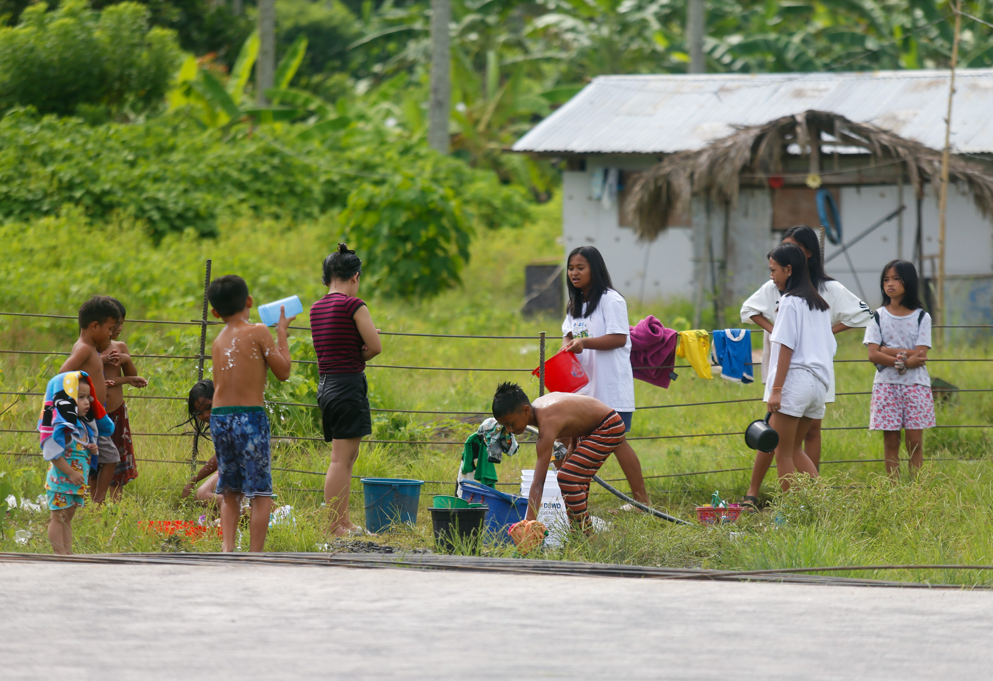 aa-20230612-31406147-31406144-filipinlerde-patlamasi-ihtimaline-karsi-mayon-yanardagi-cevresinde-tahliyeler-basladi.jpg