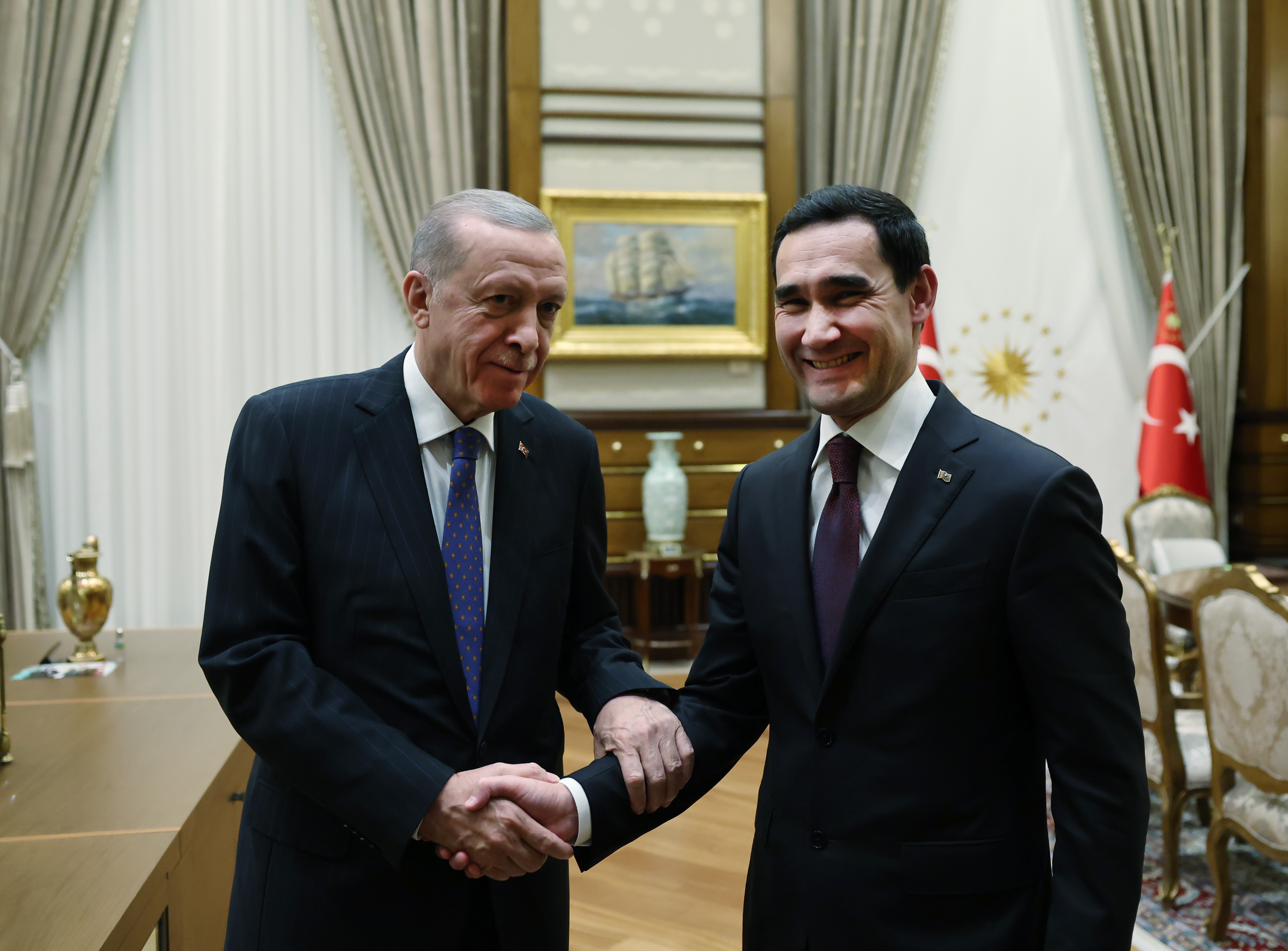 aa-20231026-32528626-32528619-recep-tayyip-erdogan-serdar-berdimuhamedov-meeting-in-ankara.jpg