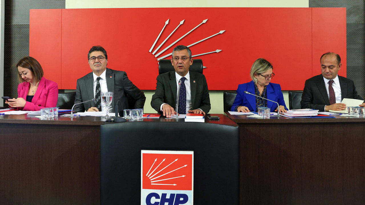 chp-de-myk-ve-pm-toplandi-tanju-ozcan-dahil-13-isme-af-cikti-tuzuk-kurultayi-tarihi-belirlendi.jpg