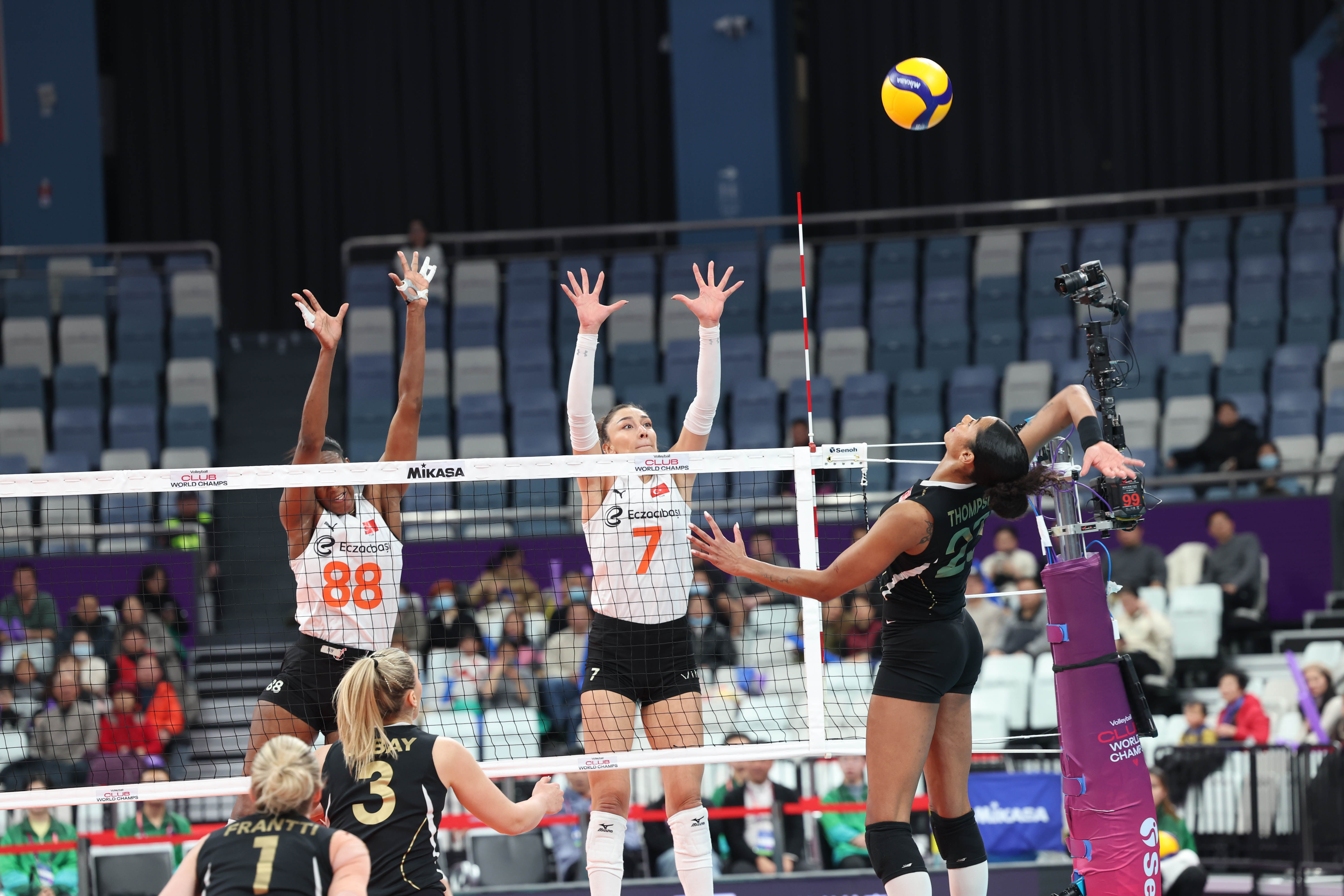 eczacibasi-dynavit-vakifbankfotograflar-8711-dhaphoto1.jpg