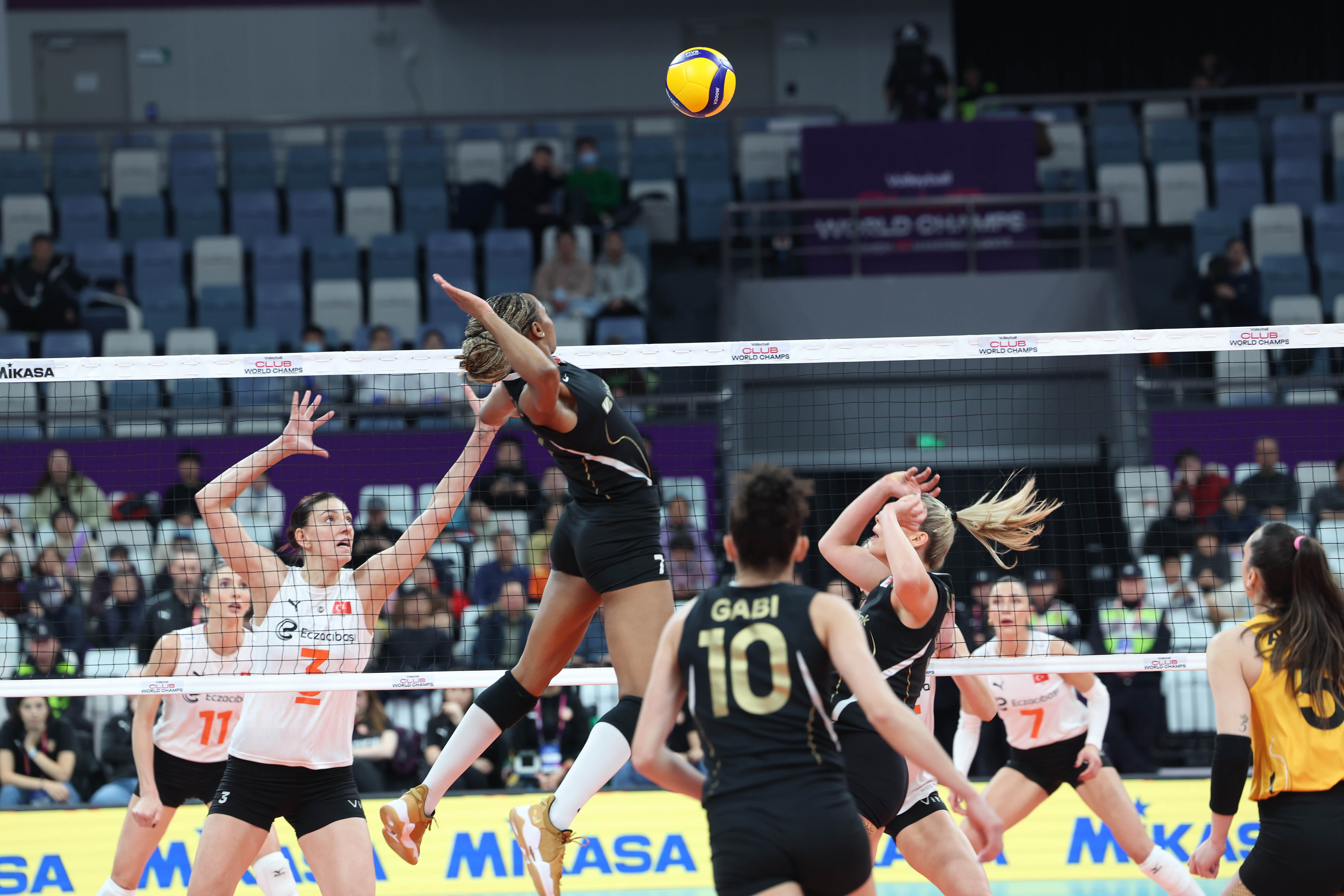 eczacibasi-dynavit-vakifbankfotograflar-8711-dhaphoto3.jpg