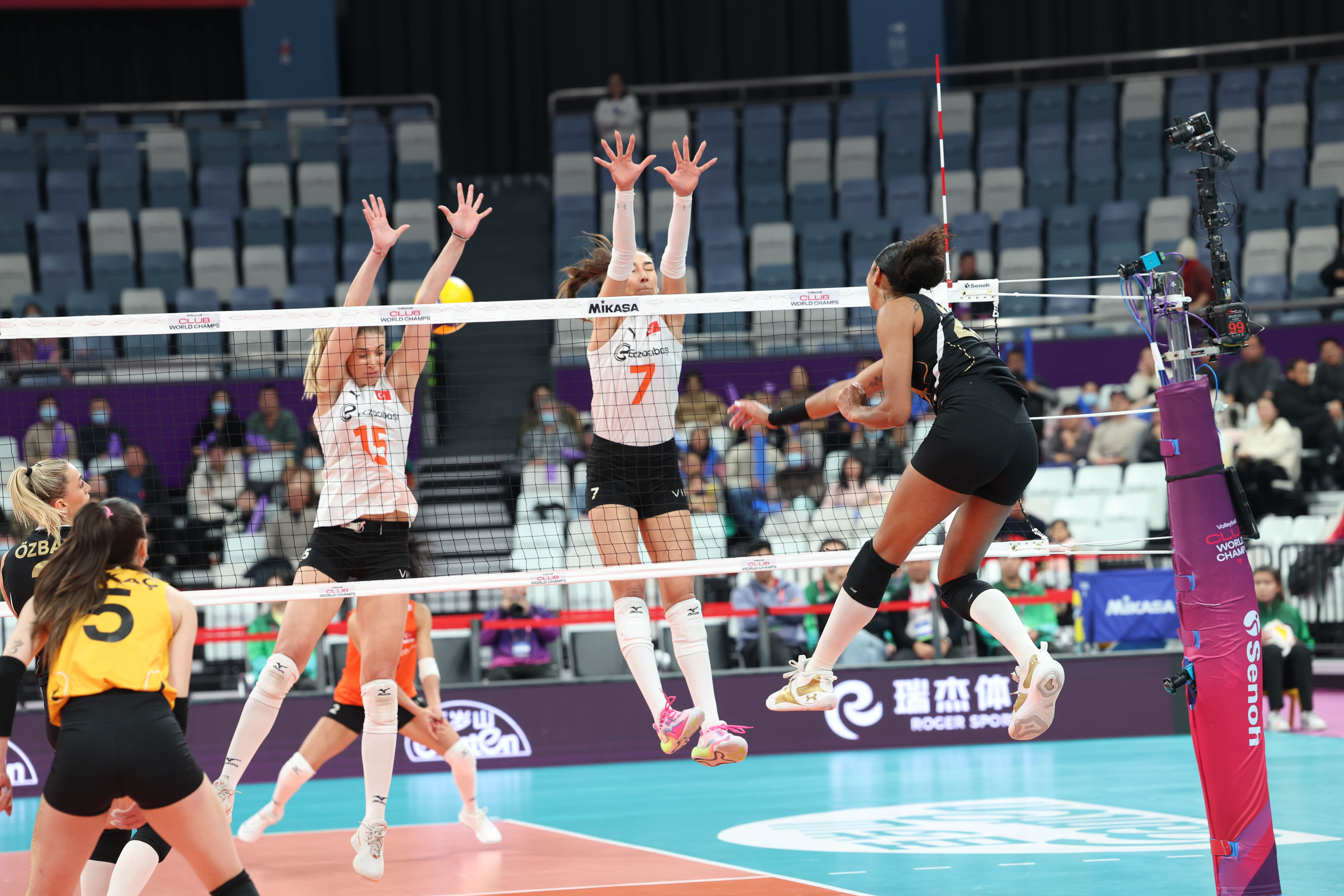 eczacibasi-dynavit-vakifbankfotograflar-8711-dhaphoto5.jpg