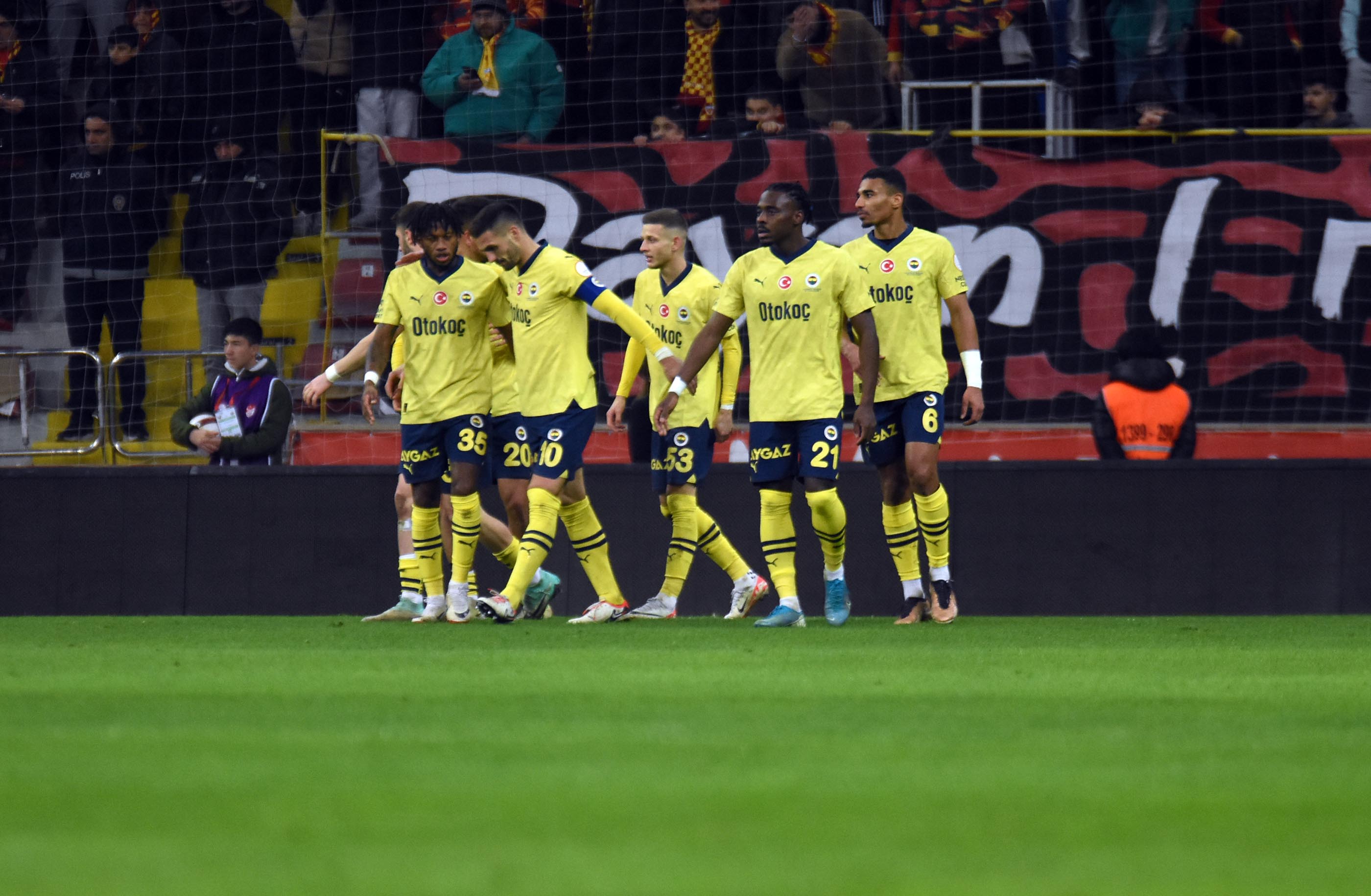 kayserispor-fenerbahce-ek-fotograflar-2947-dhaphoto1.jpg