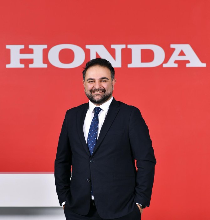 honda-turkiye-motosikletten-sorumlu-genel-mudur-yardimcisi-cetin-kardes7.jpeg