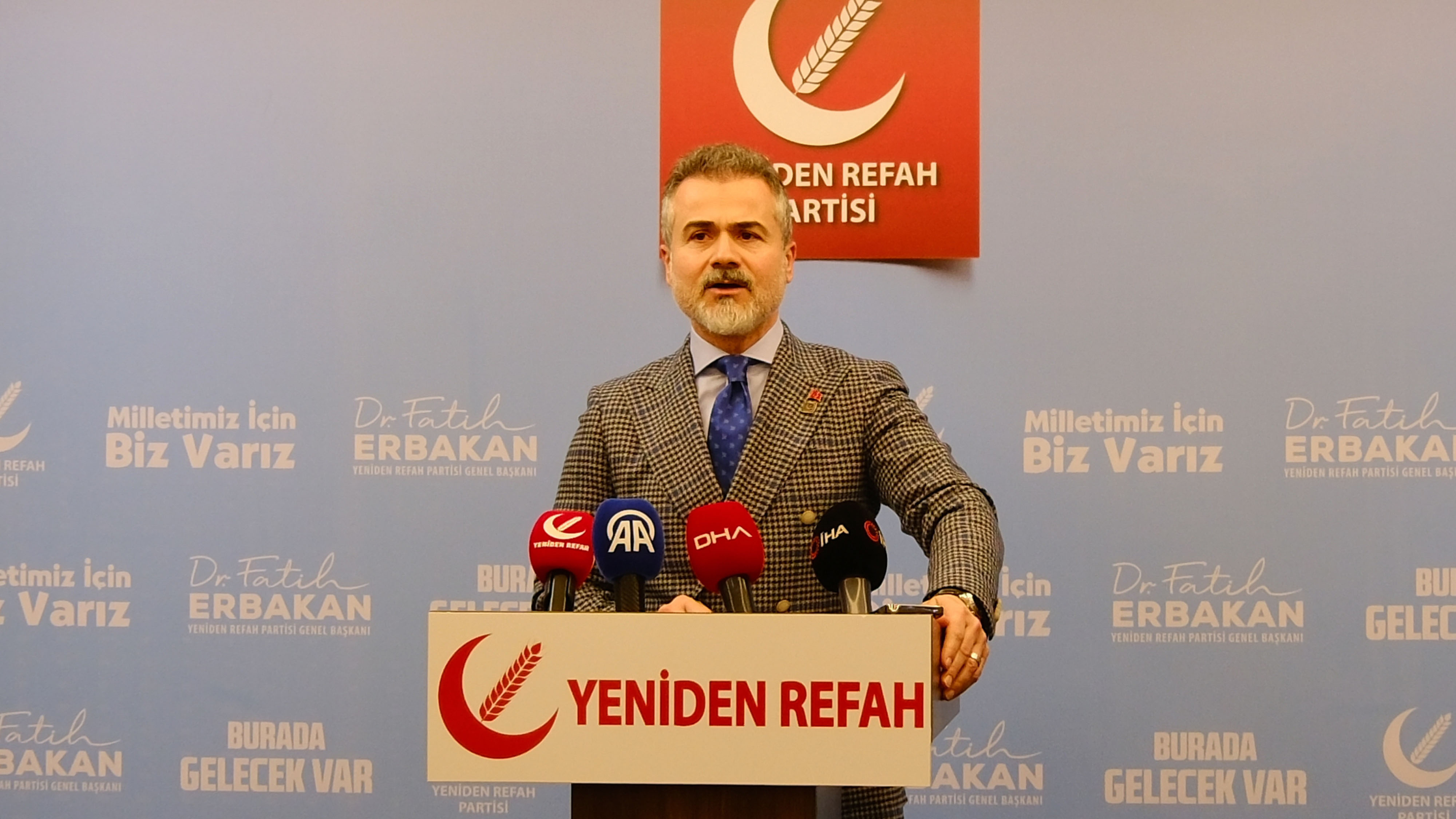 yeniden-refah-partili-kilic-ak-parti-ile-heyetler-arasindaki-ittifak-gorusmeleri-tamamlandi-7162-dhaphoto1.jpg