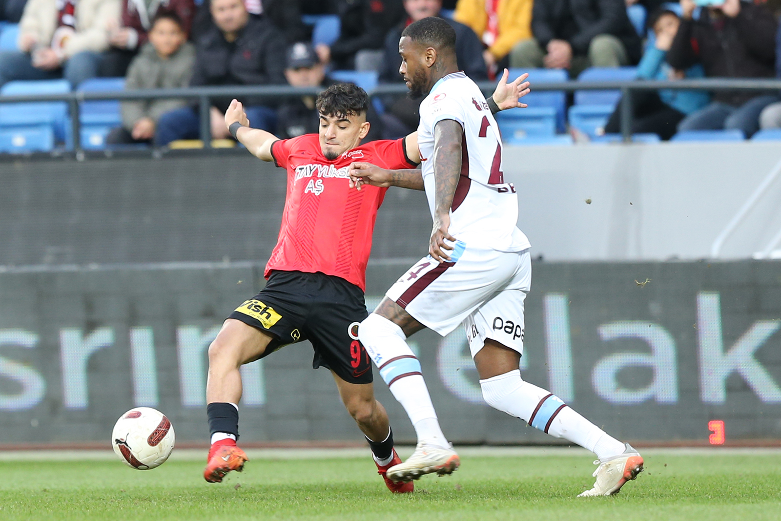 genclerbirligi-trabzonspor-fotograflar-6369-dhaphoto6.jpg